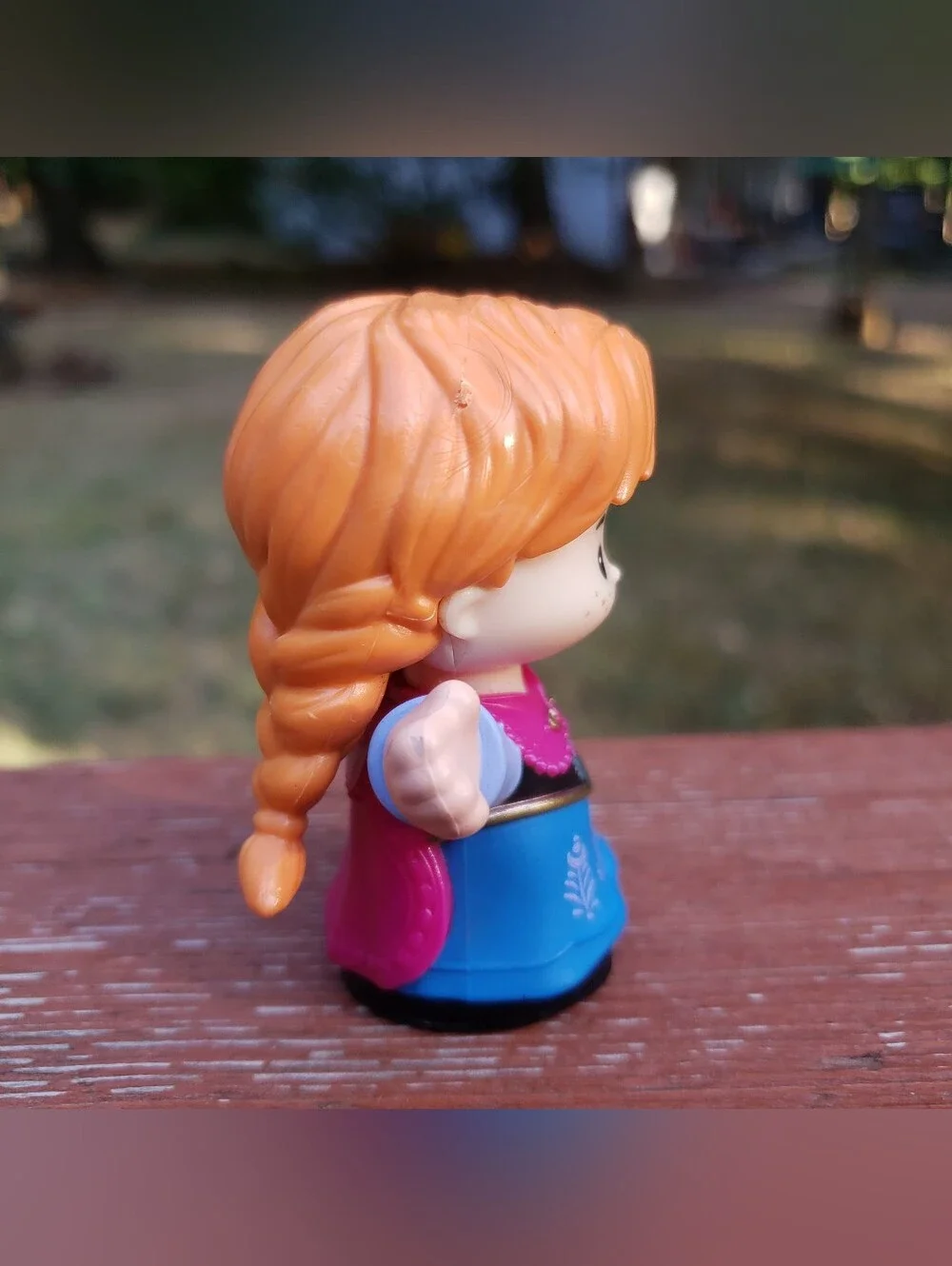 2022 Fisher-Price Little People Disney Frozen Princess Anna